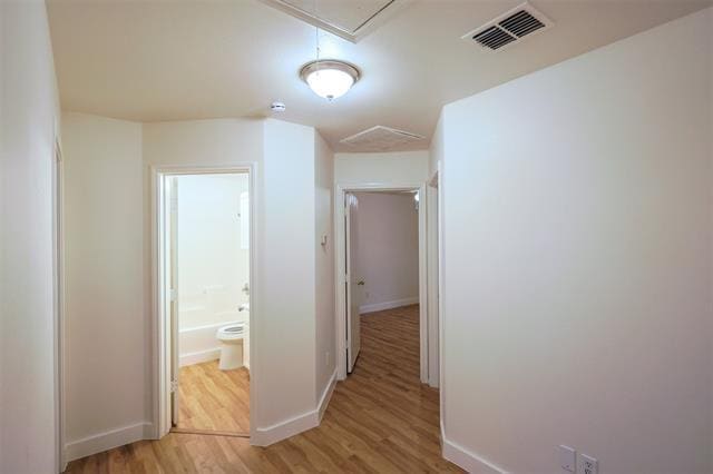 Building Photo - 1208 Village Garden Dr