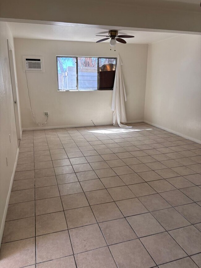 Building Photo - * Acoma (Lease Only)