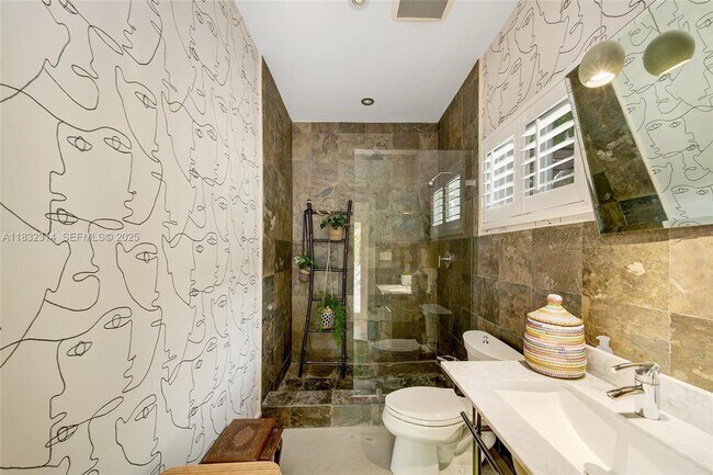 Building Photo - 6645 SW 73rd Ct