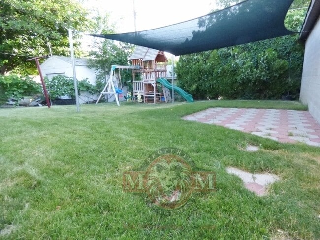Building Photo - 9590 S Amber Ln