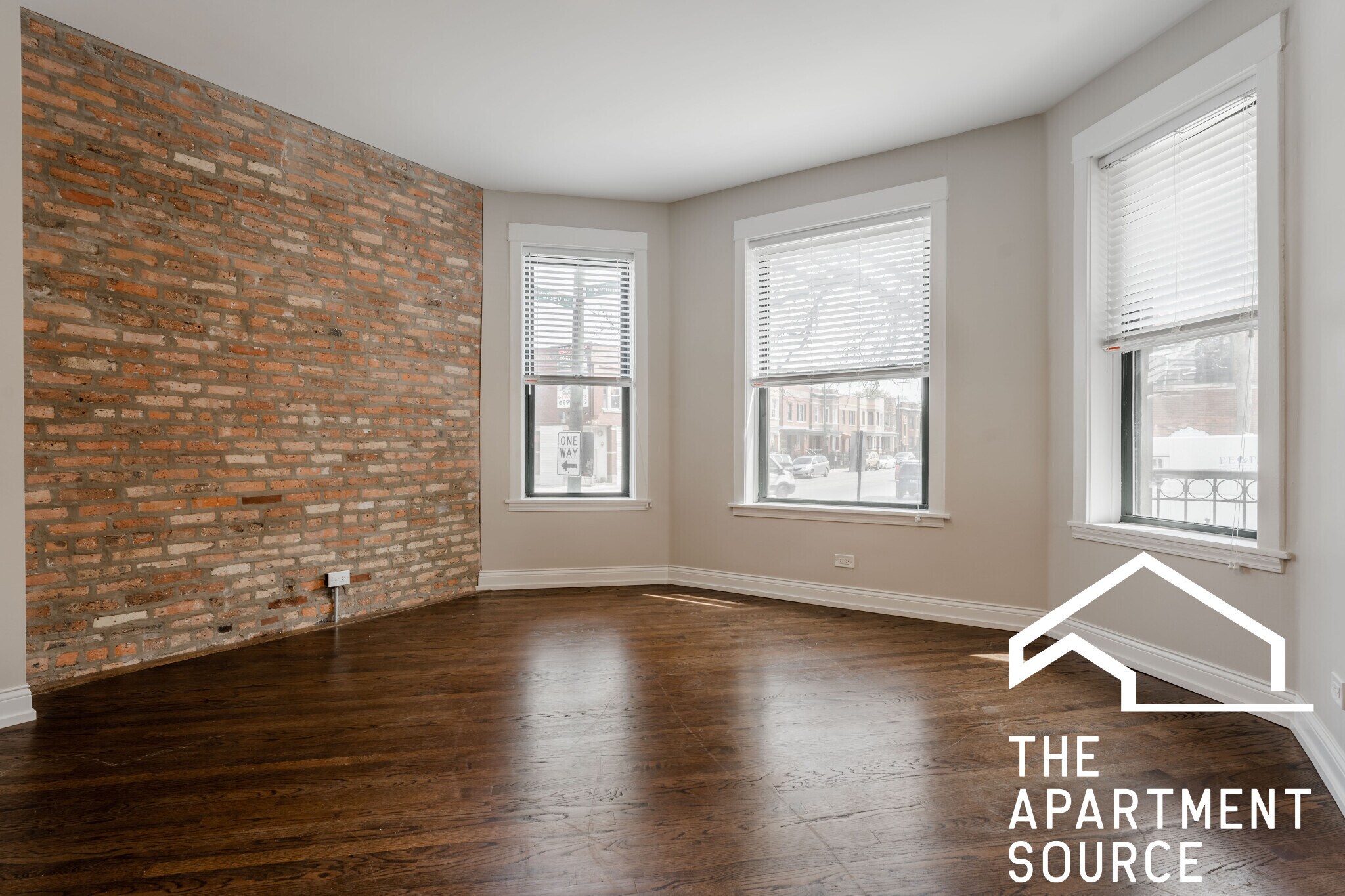 Building Photo - 2758 N Richmond St