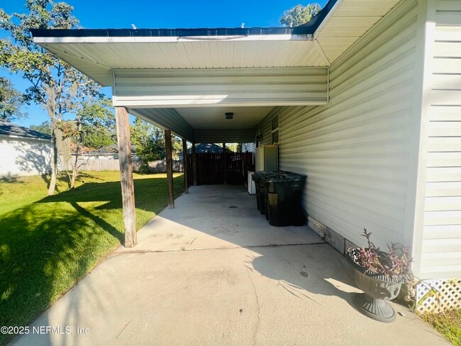 Building Photo - 1508 Center St