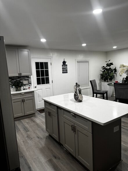 Building Photo - 78 Fiske St