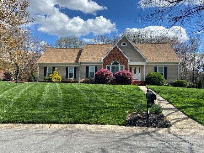 Primary Photo - 10701 Maryfield Ln