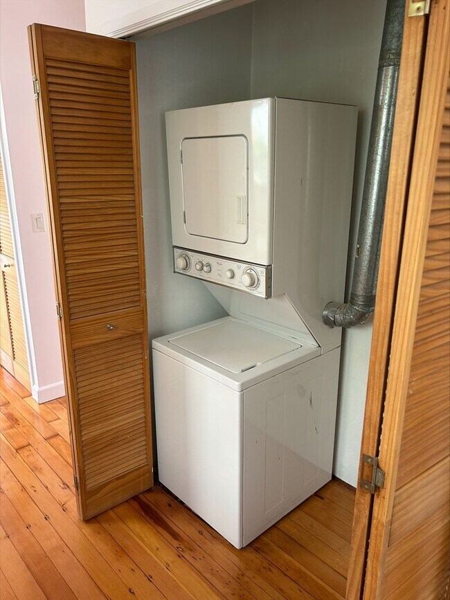 Building Photo - 2351-2353 OCEAN AVE.