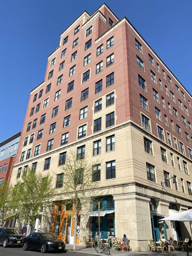 Building Photo - 25 McWilliams Pl