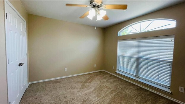Building Photo - 3516 Valley Forge Dr