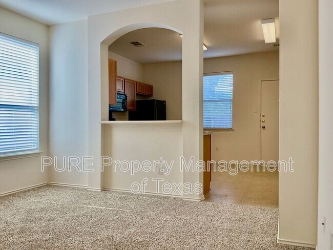 Building Photo - 708 Jane Austen Trail