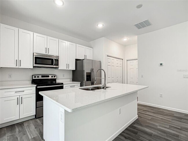 Building Photo - 8070 SW 131st Ln