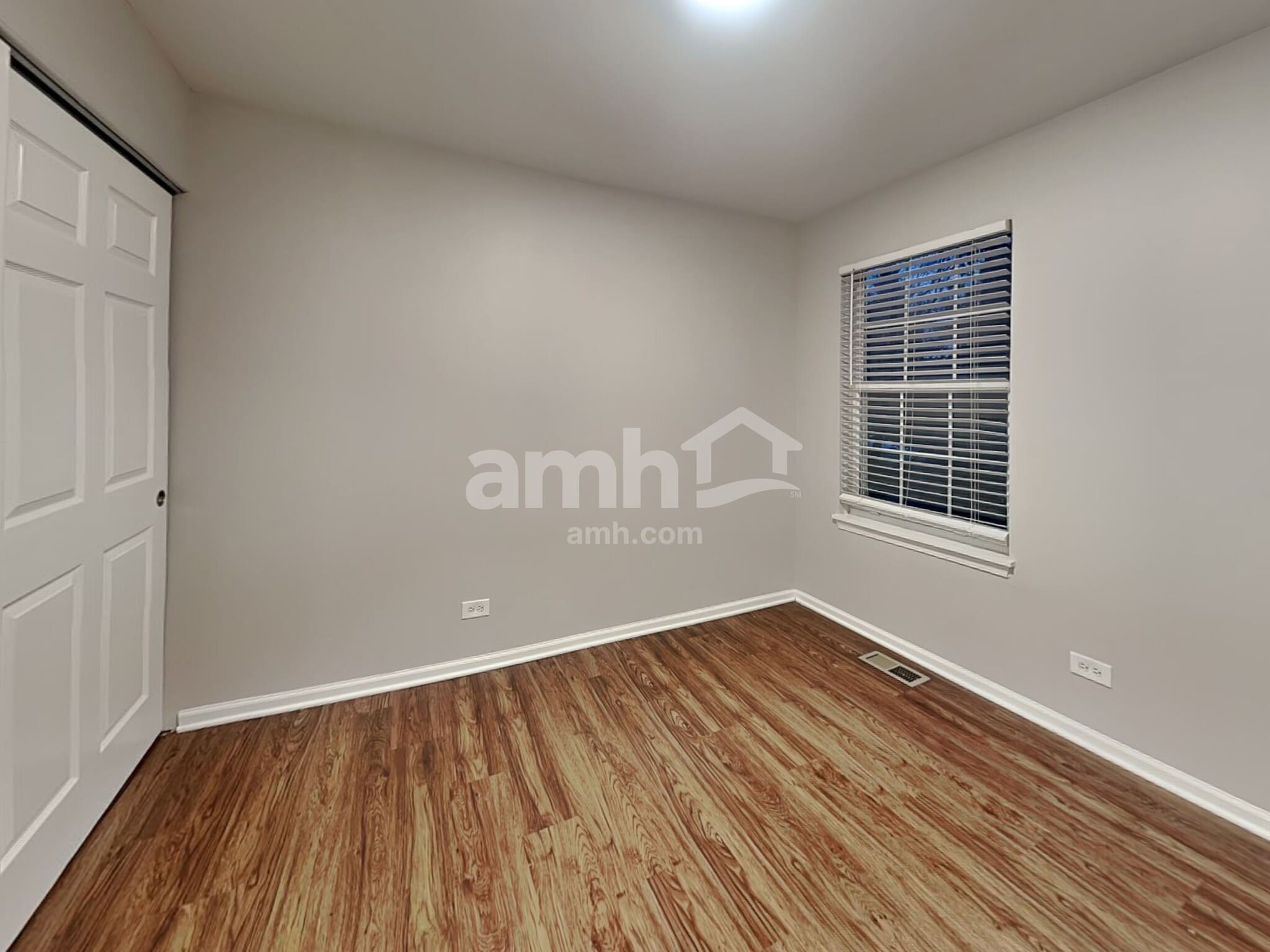 Building Photo - 205 Port Royal Cir