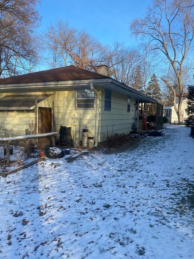 Building Photo - 156 Park Pl