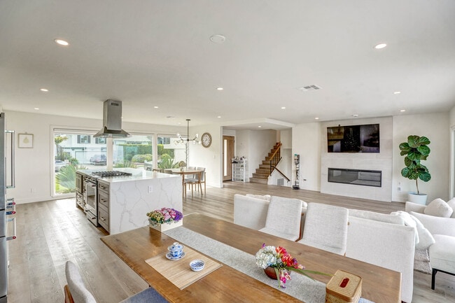 Building Photo - 27438 Elmbridge Dr