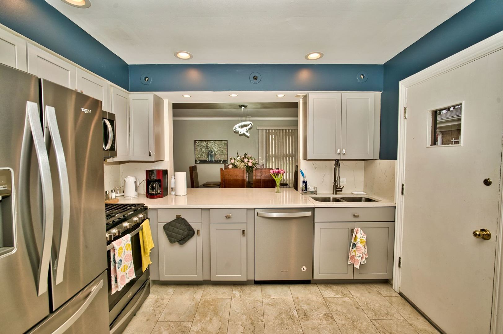 Building Photo - 5200 Madison St