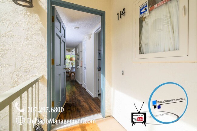 Building Photo - Sausalito living in this 2bd/2ba hillside ...