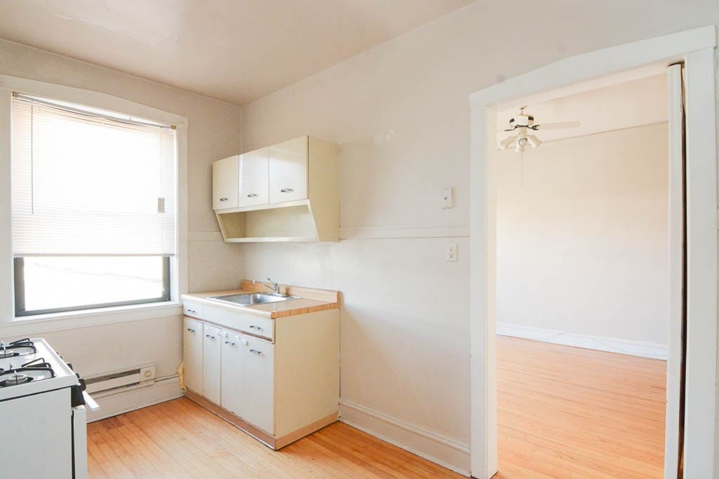 Building Photo - 1238 Oak Ave