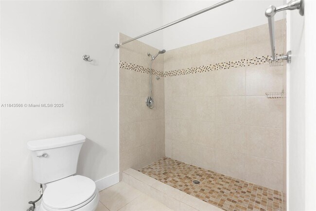 Building Photo - 7144 Sportsman Dr