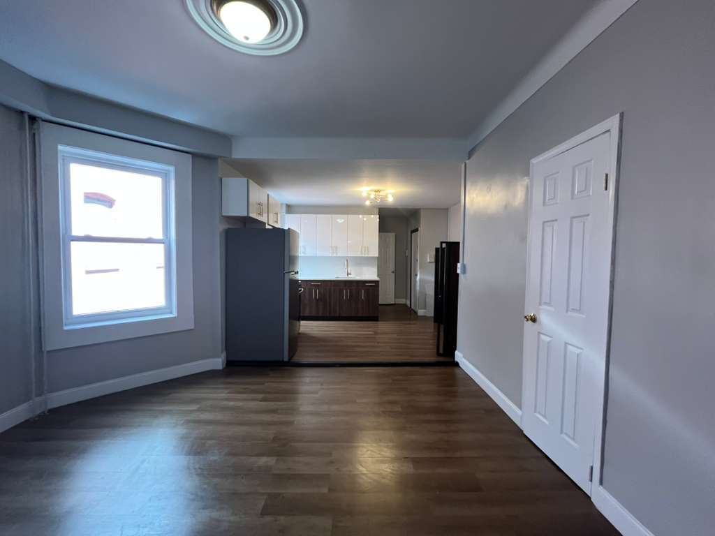 Building Photo - 937 Pavonia Ave