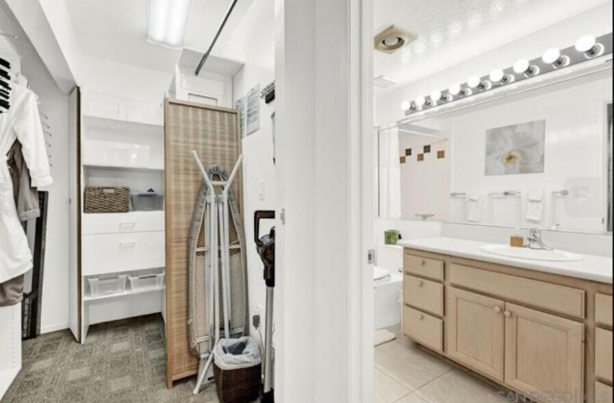 Building Photo - 1562 Camino Del Mar