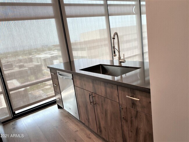 Building Photo - 4808 N 24th St