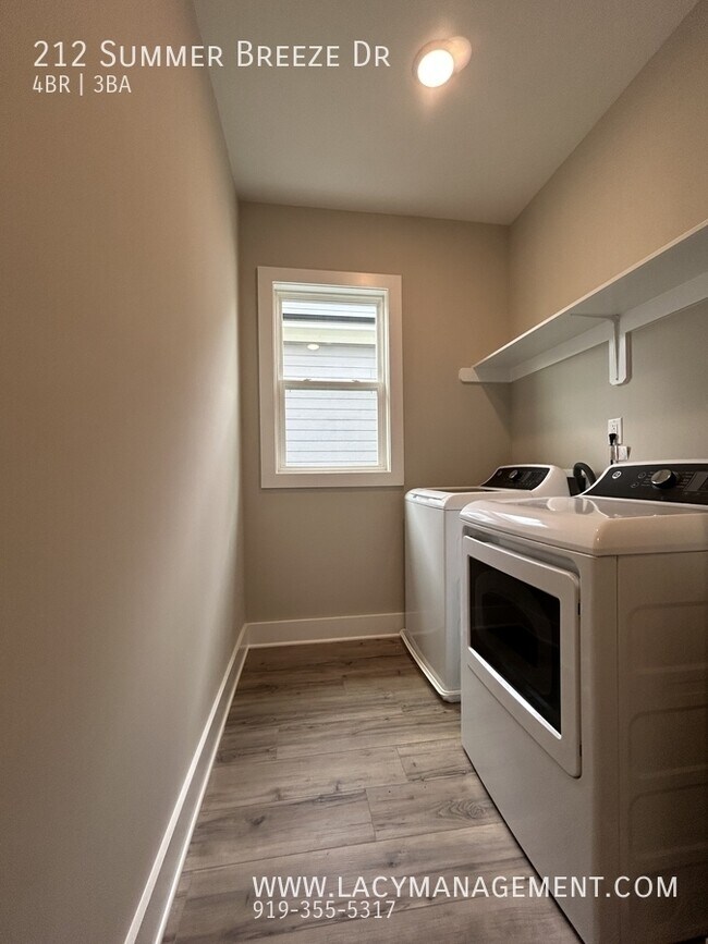 Building Photo - 212 Summer Breeze Dr
