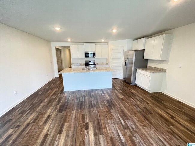 Building Photo - 5586 Post Oak Trl