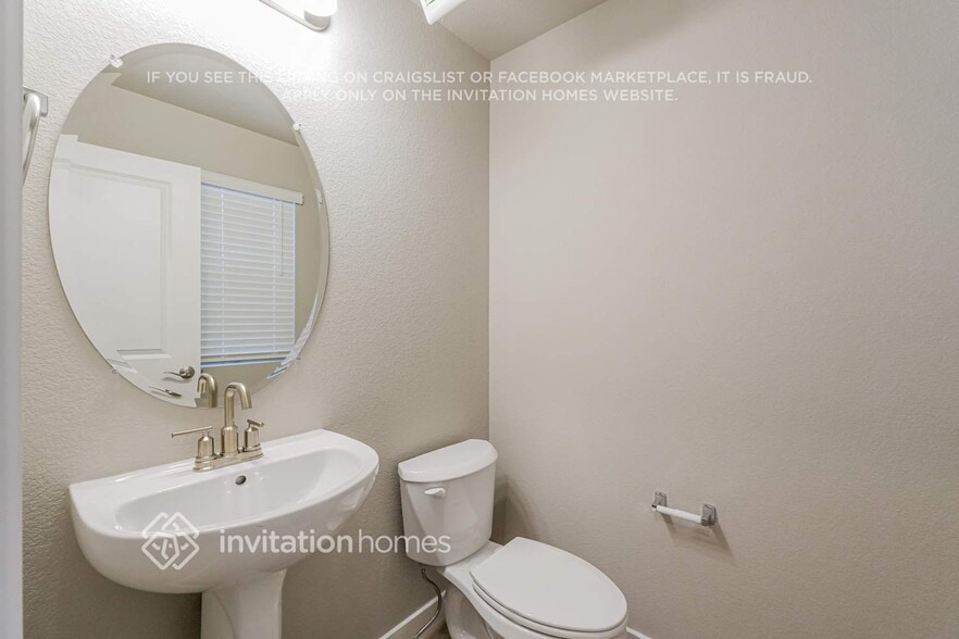 Building Photo - 11771 Mission Peak Pl