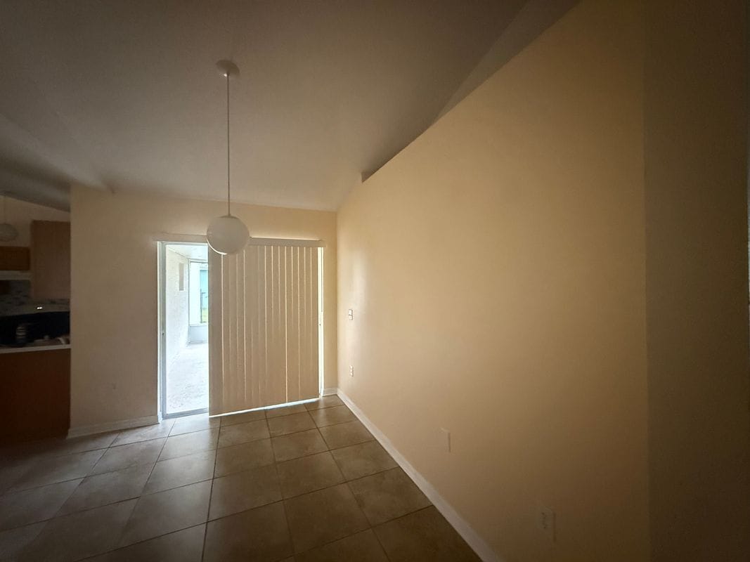 Building Photo - 2349 SW Barber Ln