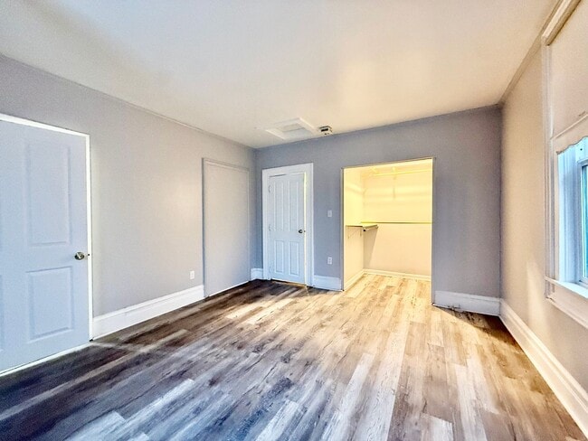 Building Photo - 1402 O Ave