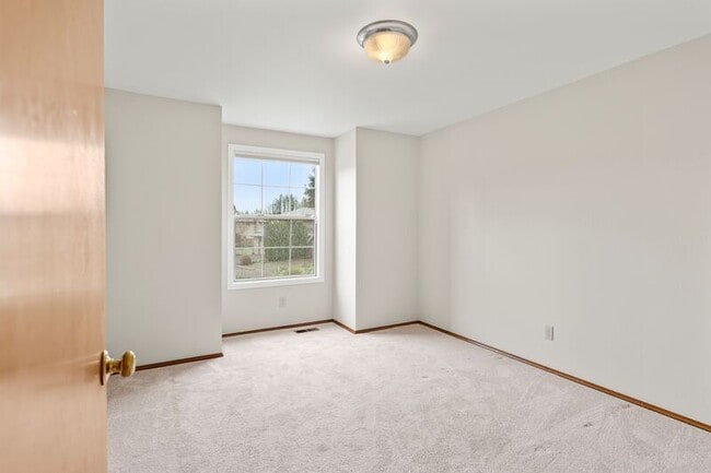 Building Photo - 3114 210th St SE