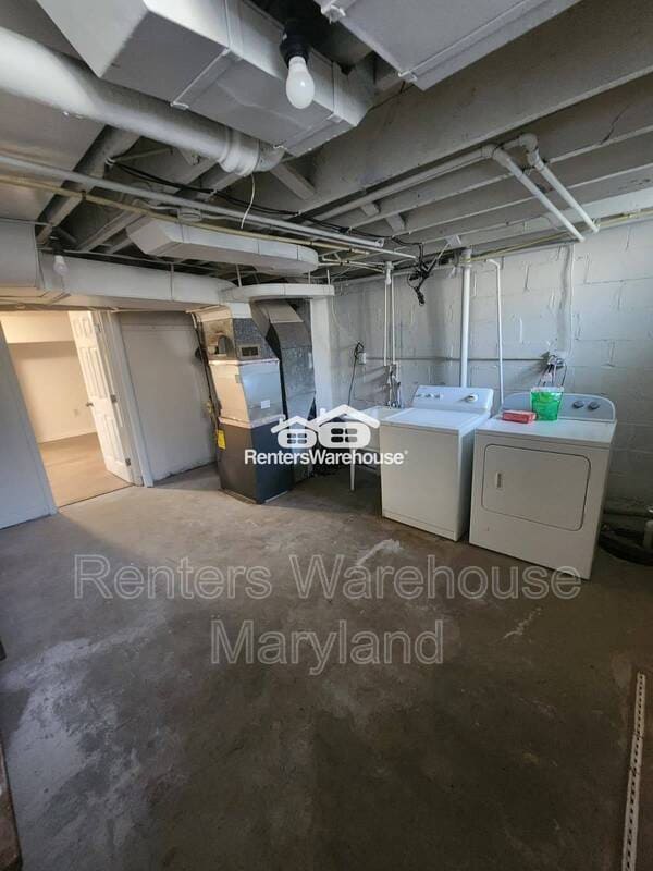 Building Photo - 3219 Taylor Ave