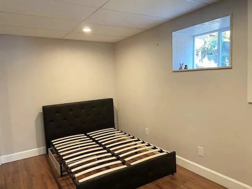 Building Photo - 37110 5th Ave SW