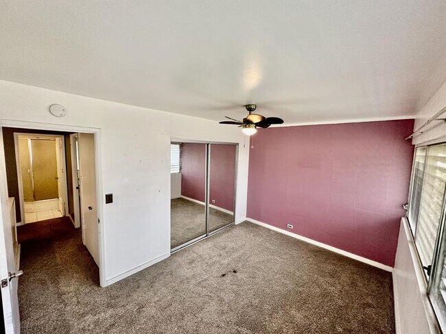 Building Photo - 4950 Kilauea Ave