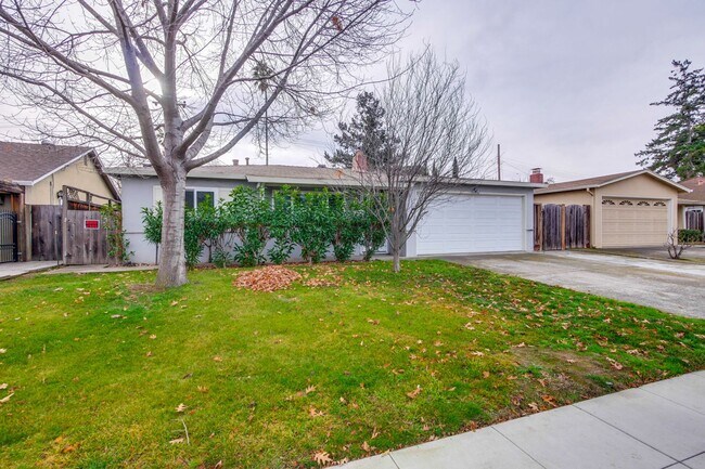 Building Photo - Wow! What a Great Home! Available Soon!