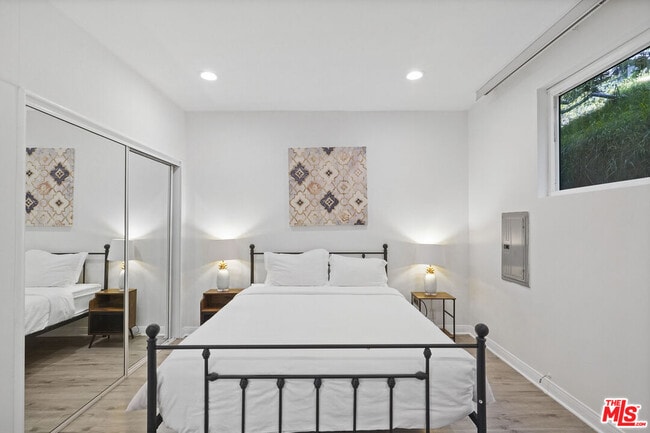 Building Photo - 18103 W Coastline Dr