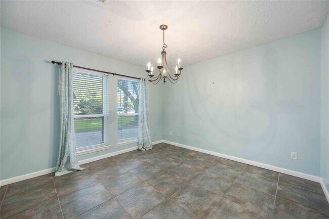 Building Photo - 11506 Wolf Run Ln