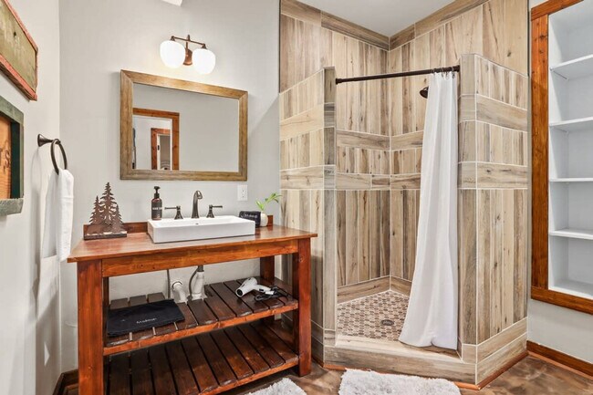 Building Photo - 19845 Groth Rd