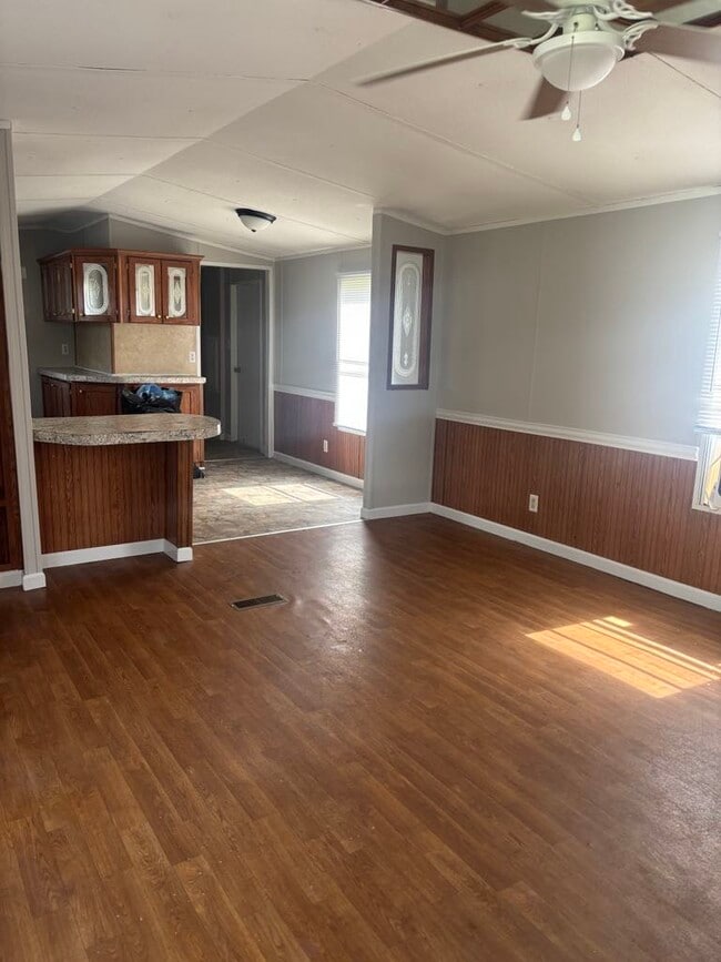 Building Photo - Braswell Mobile Home Park