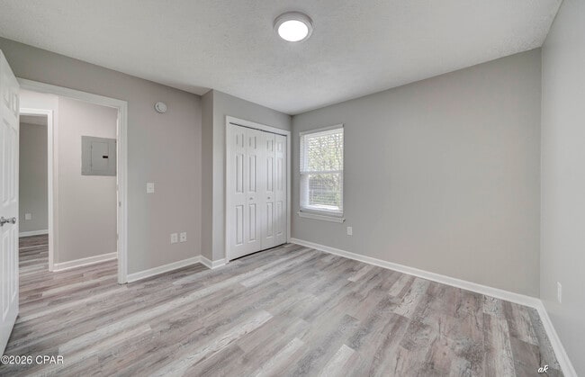 Building Photo - 3712 Burnham Way