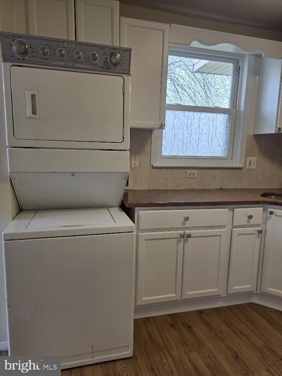 Building Photo - 22 Florence Tollgate Pl