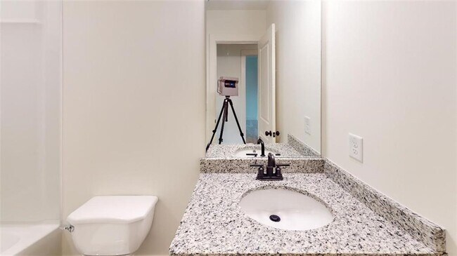 Building Photo - 5873 Greystone Dr