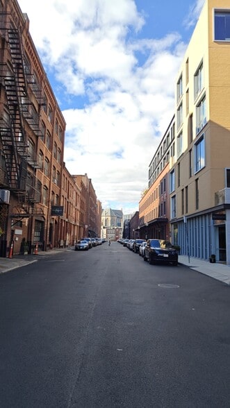 Building Photo - 90 Wareham St