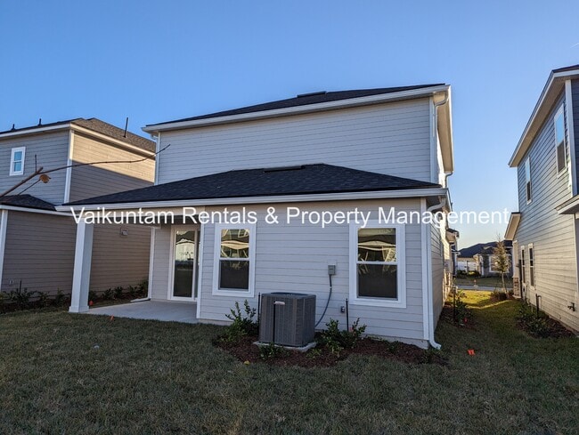 Building Photo - 74 Newton Ln