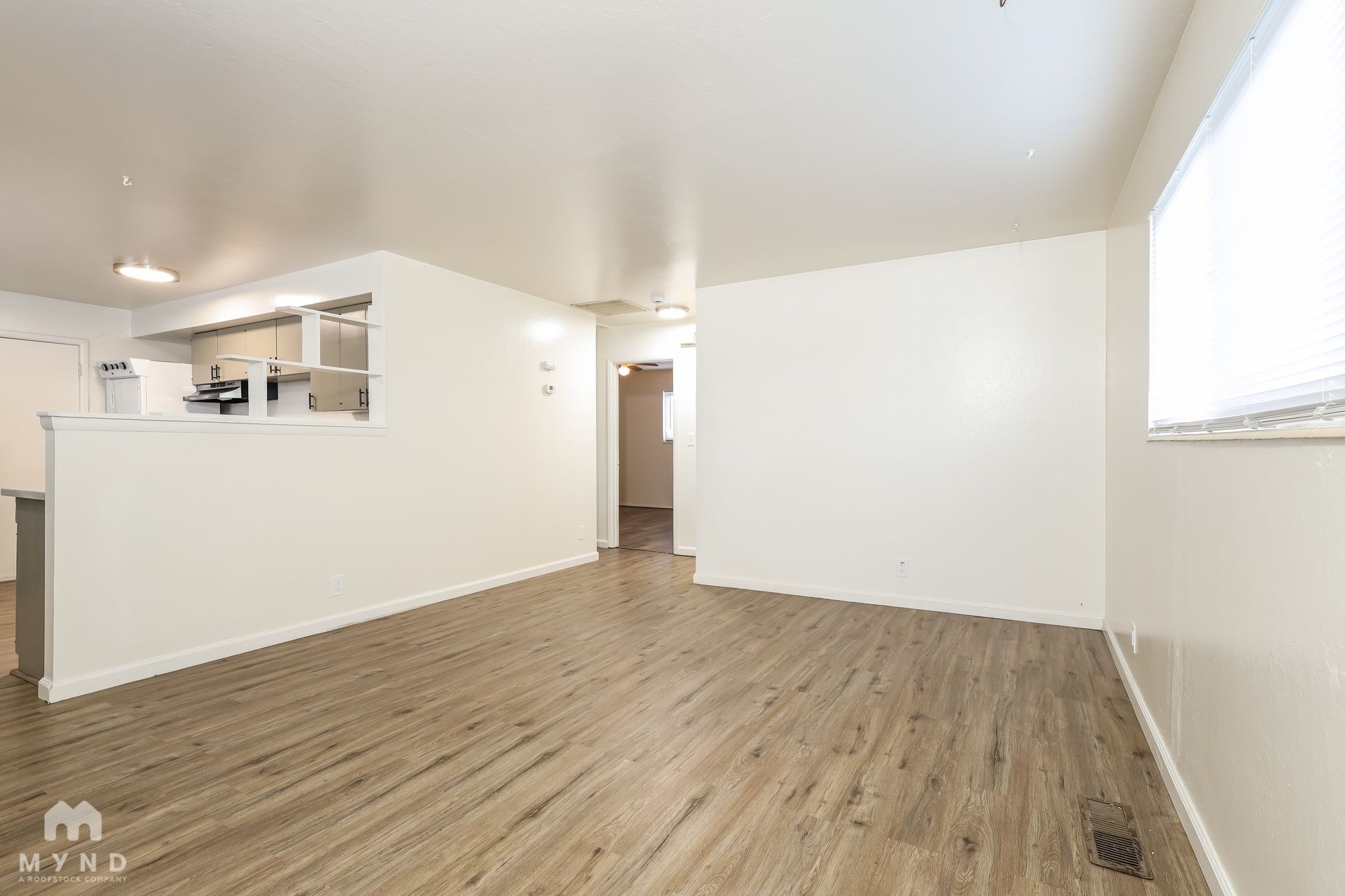 Building Photo - 230 Burns St