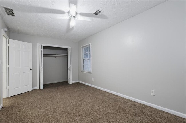 Building Photo - 284 Timber Creek Ln SW