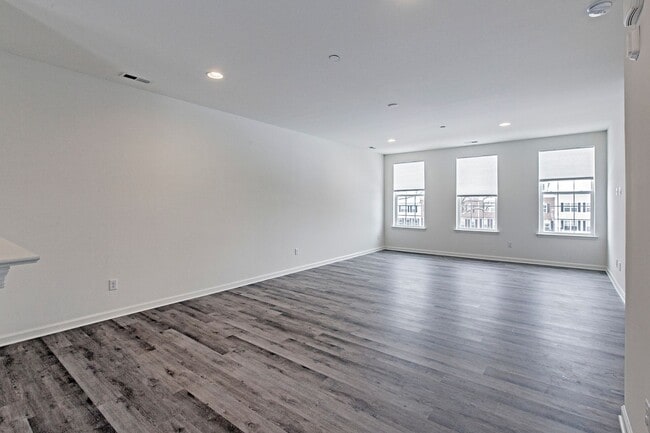 Building Photo - Darley Green townhome - 3 bedroom, 2.5 bathroom with 1 car garage - NEW CASTLE COUNTY WORKFORCE H...