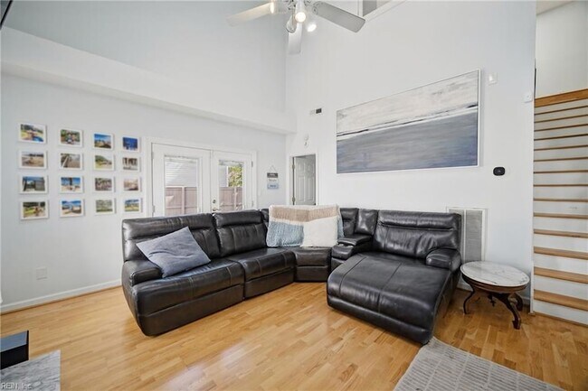 Building Photo - 2212 Creeks Edge Dr