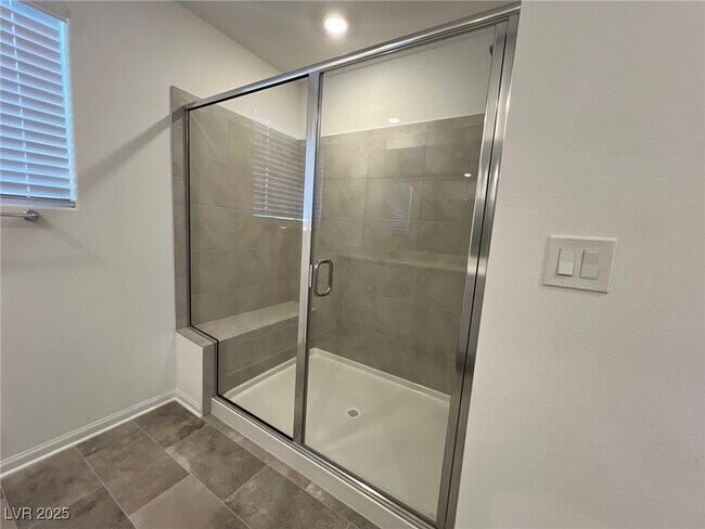 Building Photo - 7470 S Pioneer Way