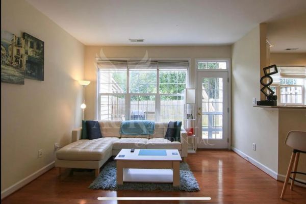 Building Photo - 743 Swan Neck Ln