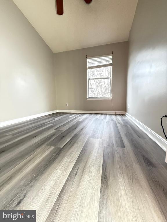 Building Photo - 208 Rugby Rd