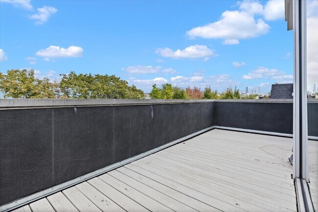 Building Photo - 1823 W Race Ave